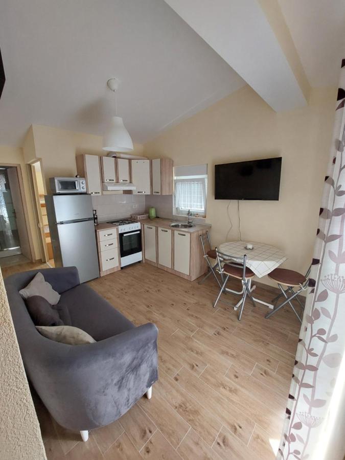 Apartmani Piskoric Vir Kültér fotó