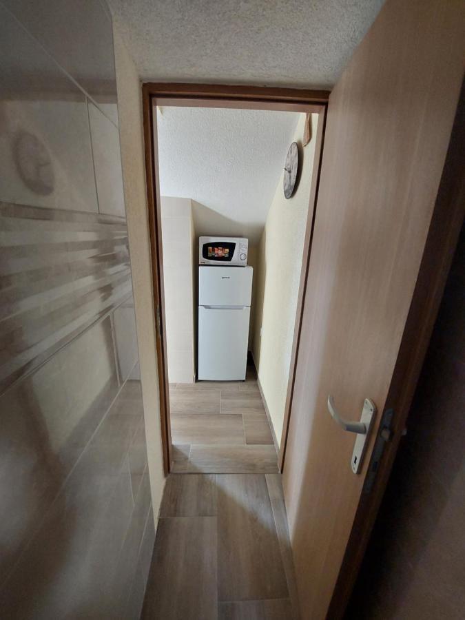 Apartmani Piskoric Vir Kültér fotó