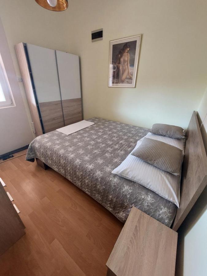 Apartmani Piskoric Vir Kültér fotó
