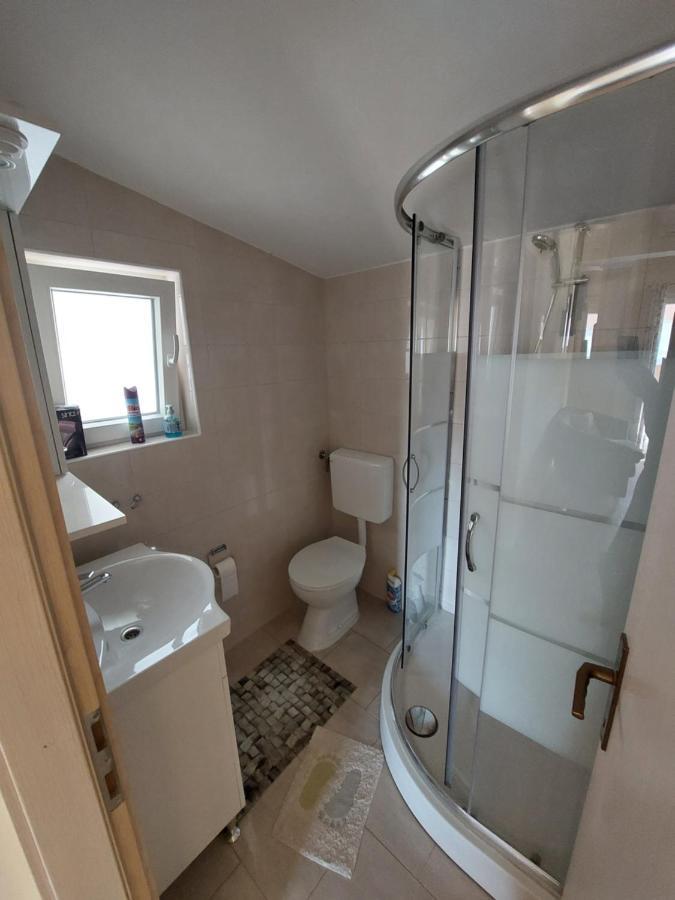 Apartmani Piskoric Vir Kültér fotó