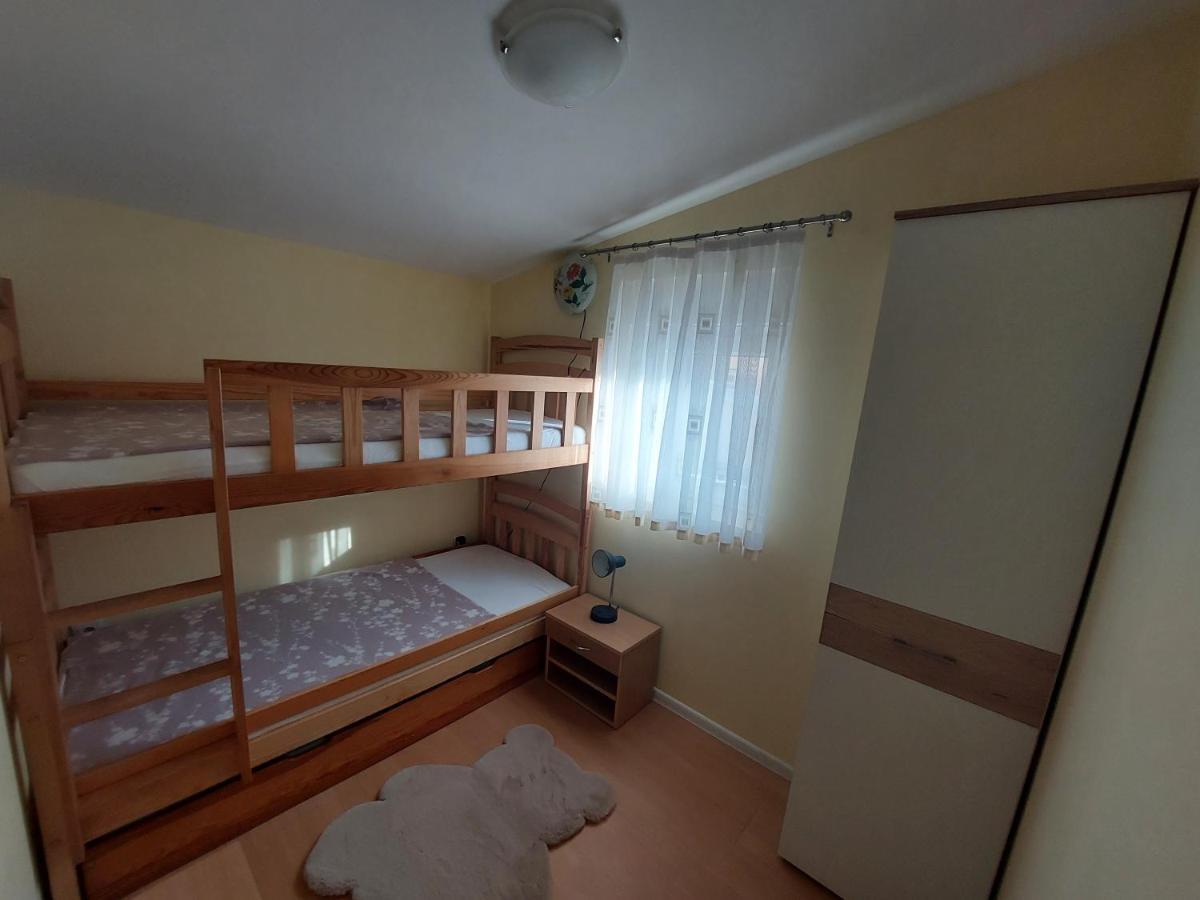 Apartmani Piskoric Vir Kültér fotó