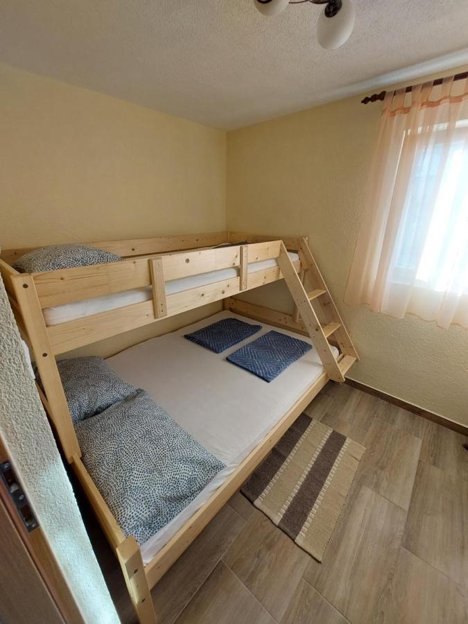Apartmani Piskoric Vir Kültér fotó